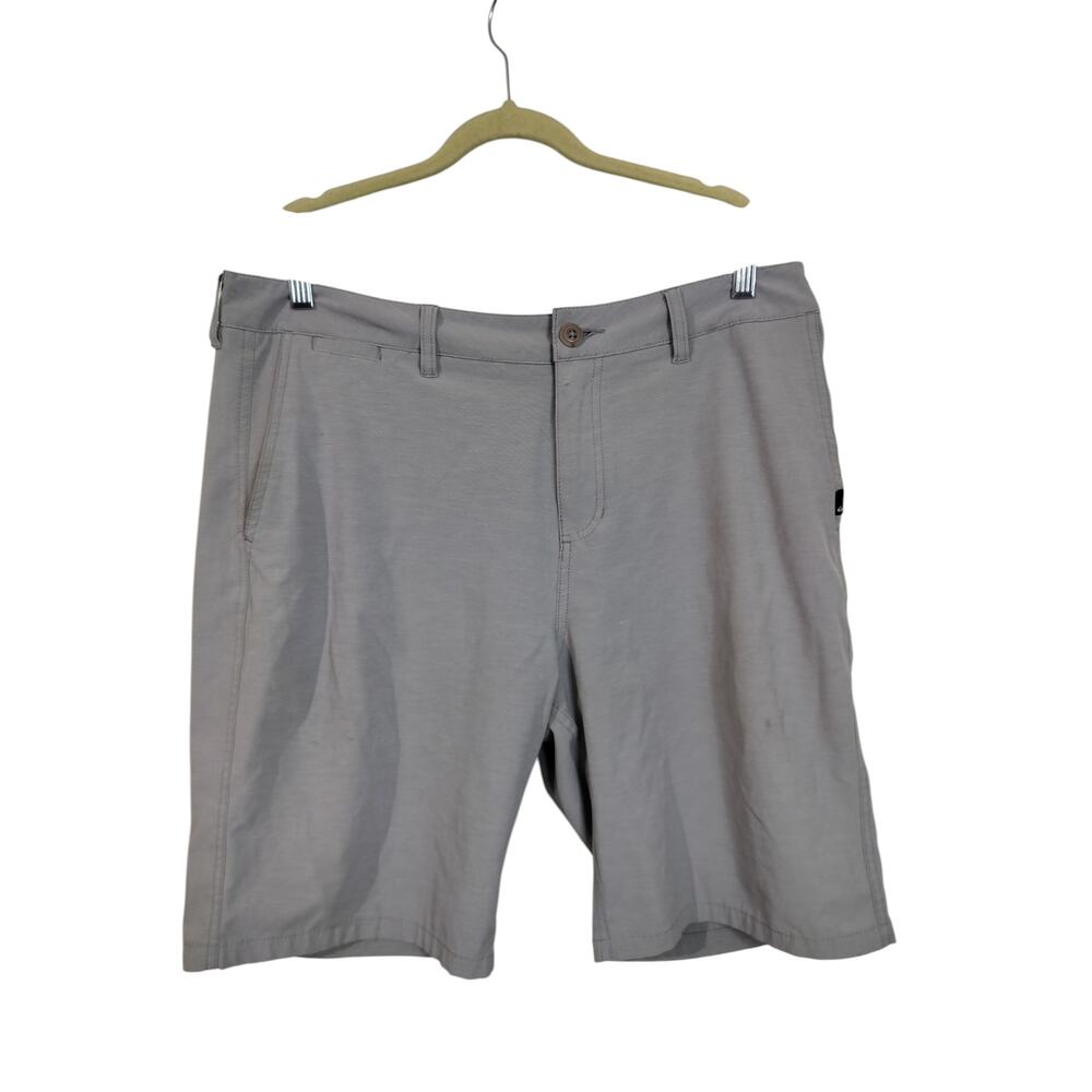 M676) Quiksilver Silver Amphibian Shorts Size 34